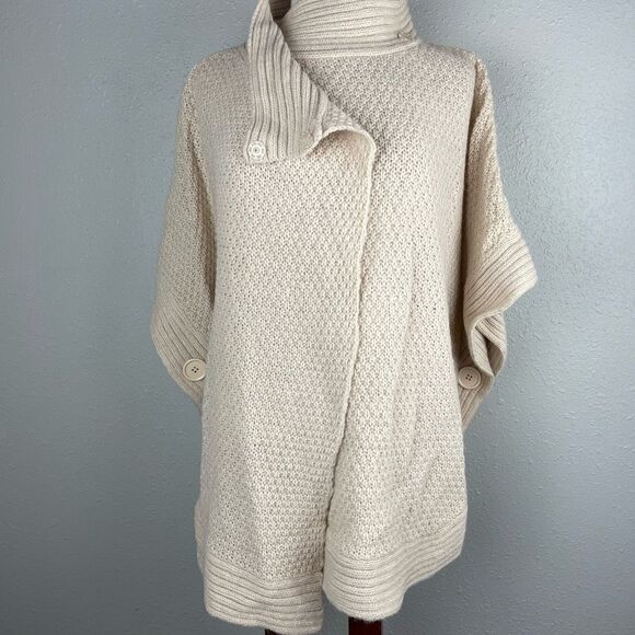 NWT Dressbarn Womens Knit Poncho Wrap Neck Sweater with Snaps/Two Big Buttons S - Picture 2 of 8